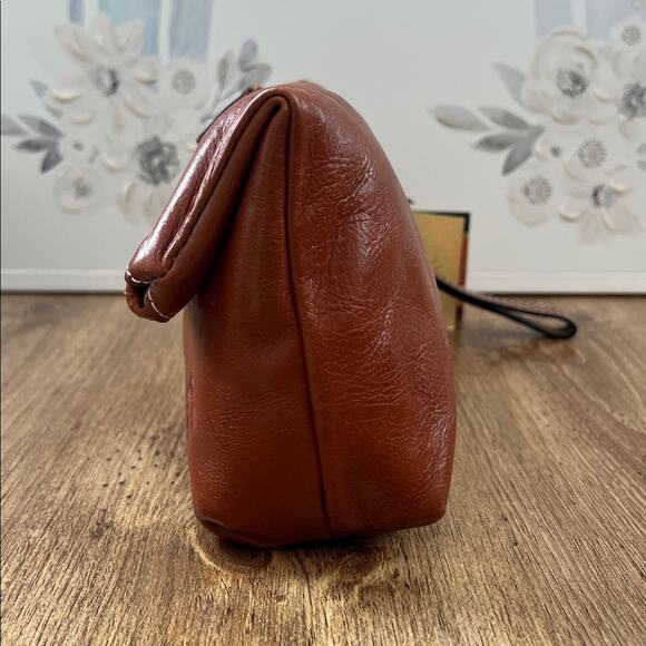 Patricia Nash Valerie Tan Leather Clutch Wristlet - Picture 6 of 11